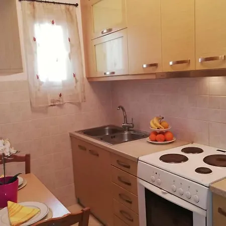 Vaso House Apartment *
